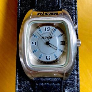 Vintage Nixon Yes “The Rocker”